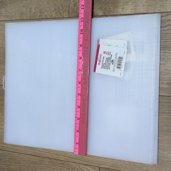 Quick Count 8 sheets clear plastic canvas  Mesh #10 size 11" X14 - Picture 3 of 5